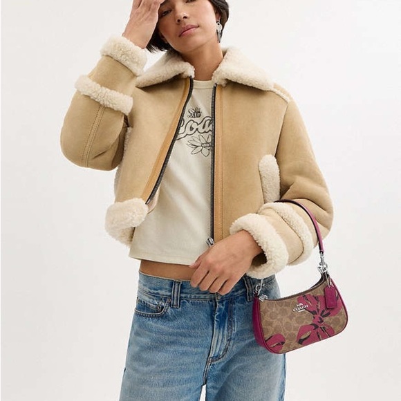 New COACH Teri Mini Crossbody Bag In Signature Canvas With Bow Print - Picture 4 of 11